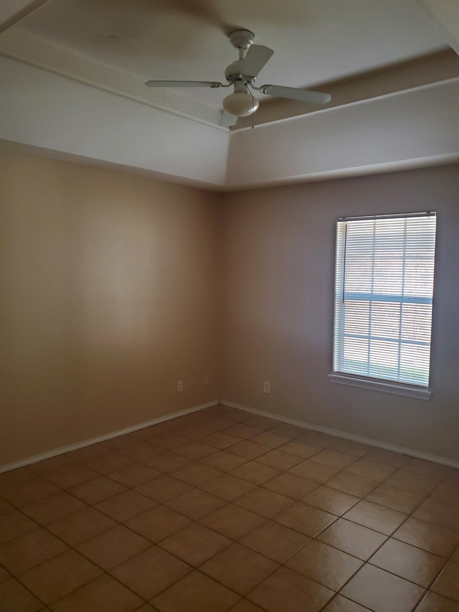 Building Photo - 2501 Toledo Ave