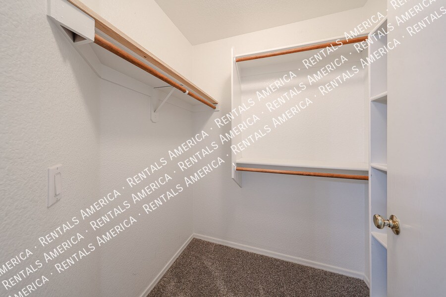 Building Photo - 8587 W Monona Ln