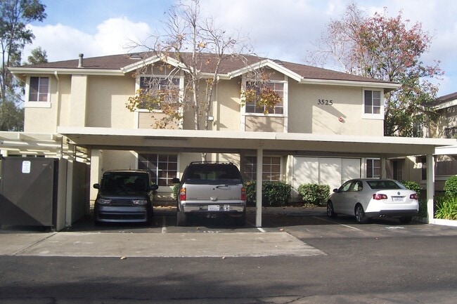 Primary Photo - Beautiful 3 Bedroom 2 Bathroom Condo Cats ...