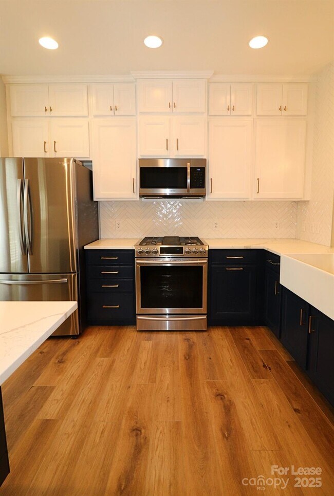 Building Photo - 564 6th Baxter Crossing