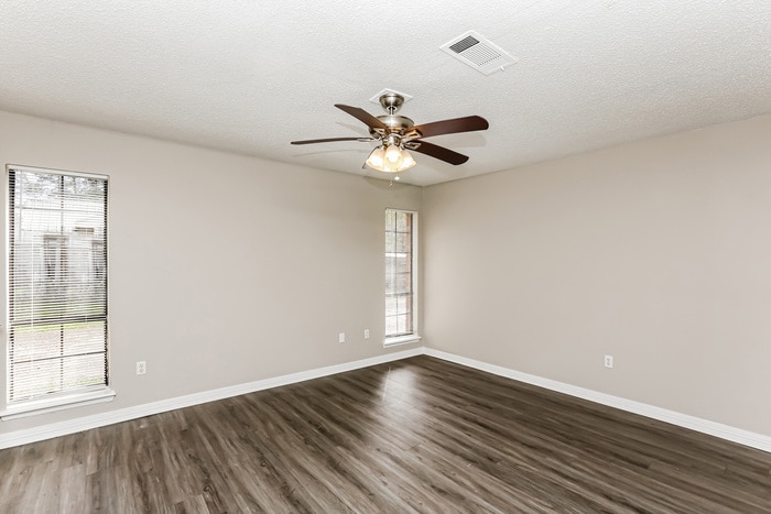 Building Photo - 103 Hunts Ln