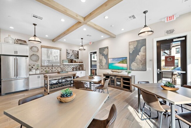 Building Photo - 2325 Verano Wy.