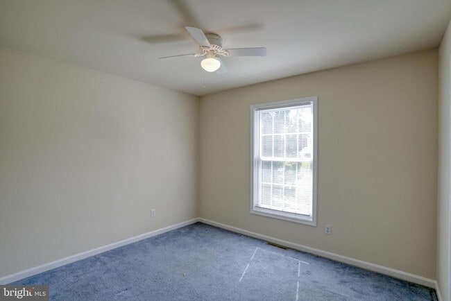 Building Photo - 98 Mystic Ln