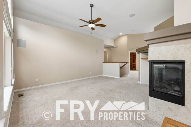 Building Photo - Private Cul-de-Sac Living with 3-Car Garage in Northwest Arvada