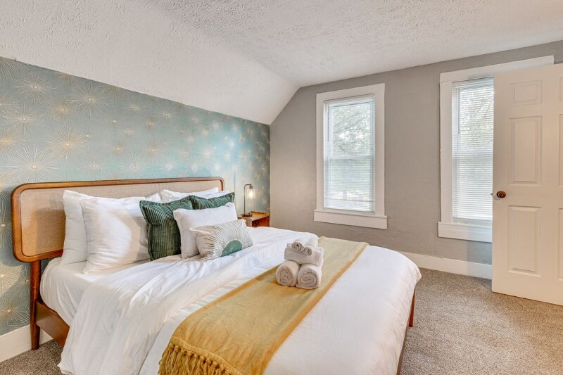 Building Photo - 484 Spicer Street