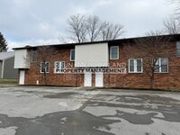 Building Photo - 2023 Belle Terra Rd