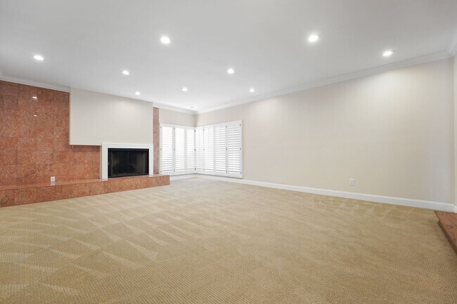 Building Photo - This stunning 5 Bed / 3 Bath Home South of Ventura Boulevard with pool and panoramic views is now...