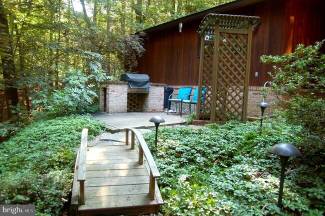 Building Photo - 9728 Swift Creek Ct