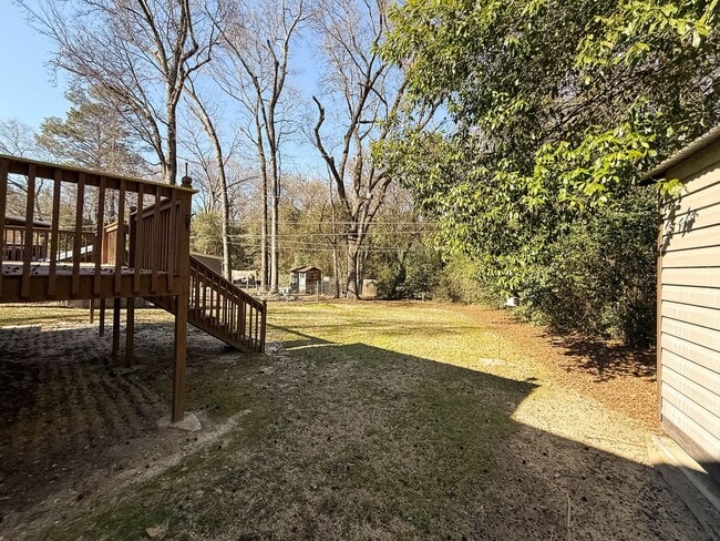 Building Photo - 2525 Camille Dr