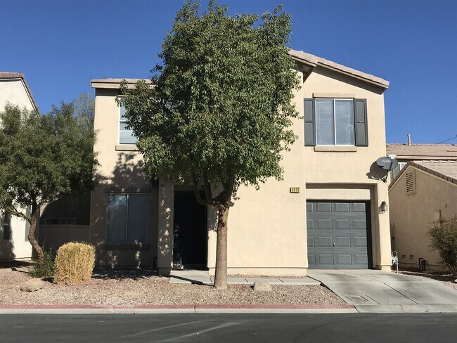 Building Photo - 3 bedroom home with granite tops and tile floors $1500.00/month
