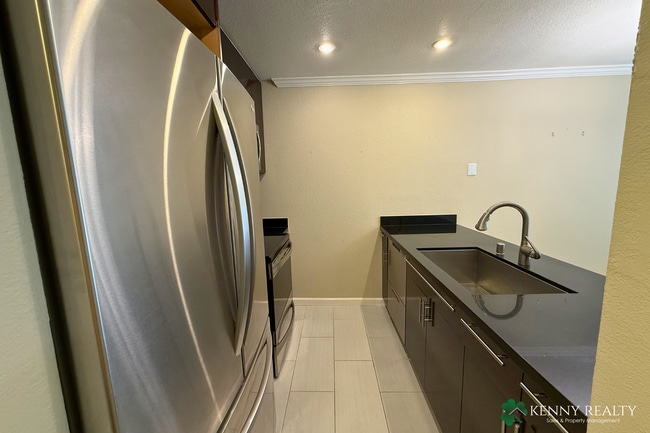 Building Photo - Charming 1-Bedroom with Resort-Style Amenities in San Bruno