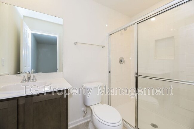 Building Photo - 140 Beach Palm Ct