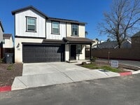 Building Photo - *** MOVE IN SPECIAL - $300.00 OFF FIRST MONTHS RENT***