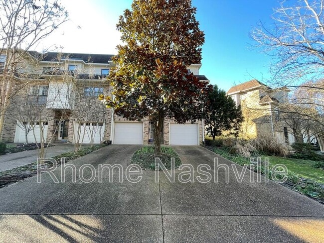 Building Photo - 401 Bowling Ave