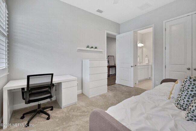 Building Photo - 102 Seabrook Dr