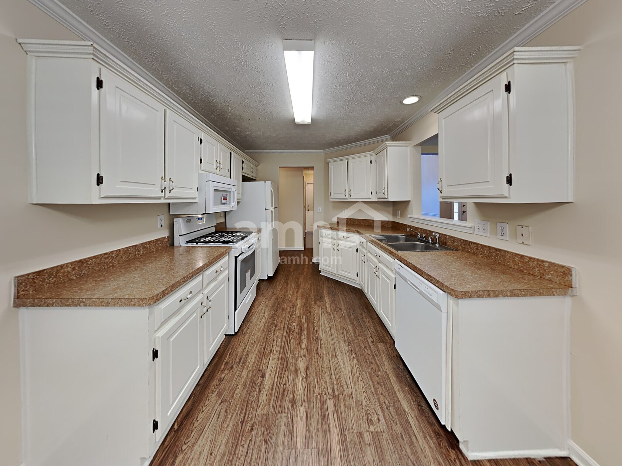 Building Photo - 515 Chaseridge Dr