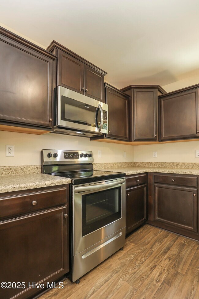Building Photo - 304 Windward Landing