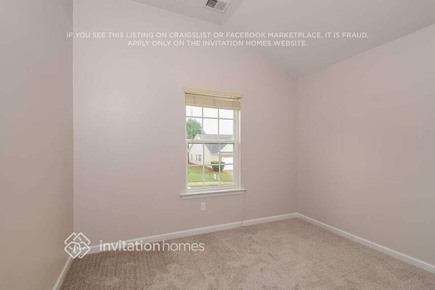 Building Photo - 500 Prominence Cir