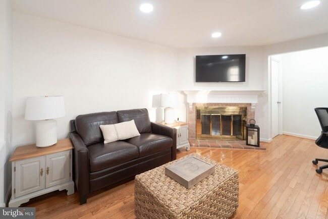 Building Photo - 5105 Spring Rock Ct