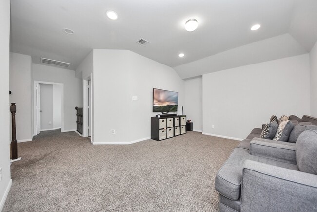 Building Photo - 8819 Cabin Loft Ln