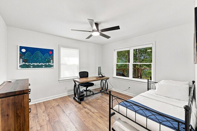Building Photo - 4225 Twin Rivers Dr