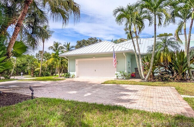 Building Photo - 16672 78th Dr N