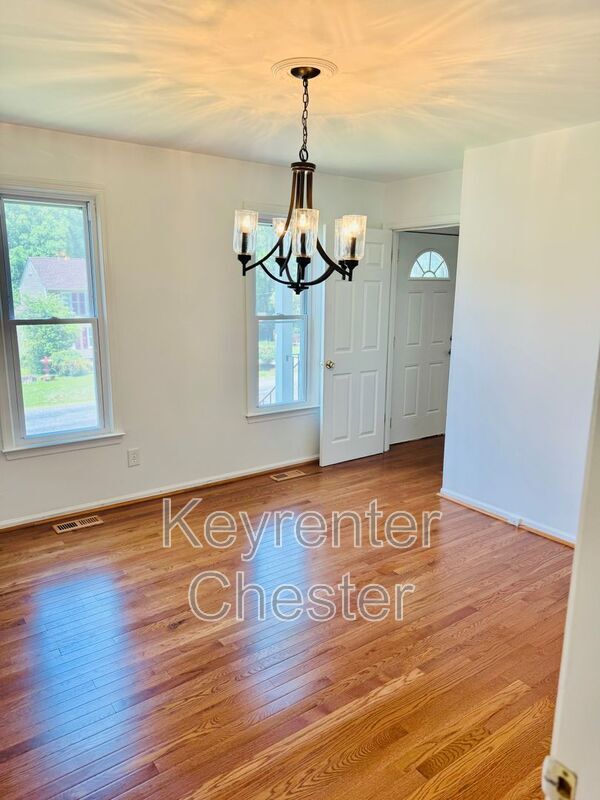 Building Photo - 11019 Sassafras Dr