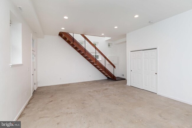 Building Photo - 307 Mosher St