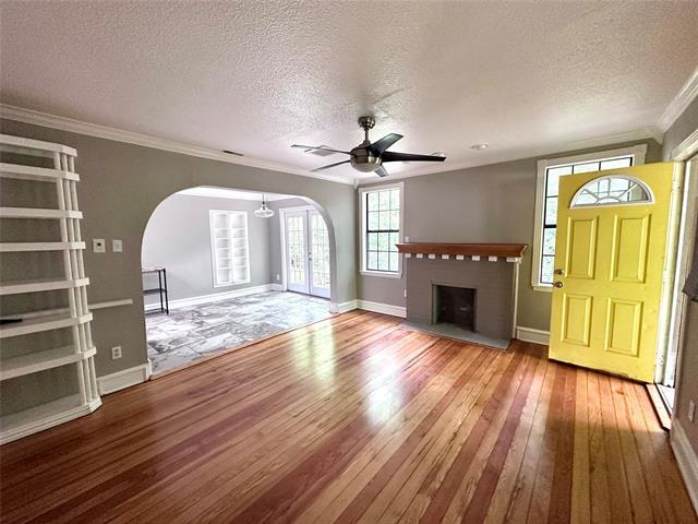 Building Photo - 8619 Groveland Dr