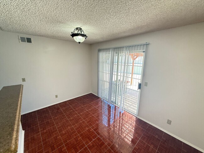 Building Photo - COMING SOON! 4-Bedroom Single-Story Home i...