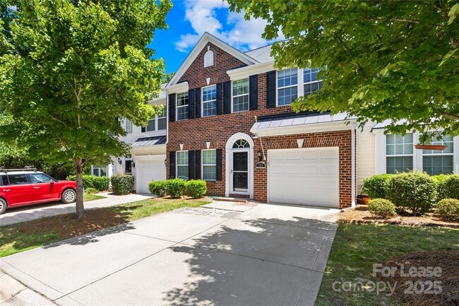 Building Photo - 709 Prospect Lane