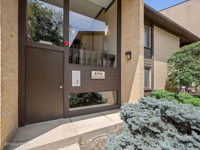 Building Photo - 6176 Knoll Ln Ct