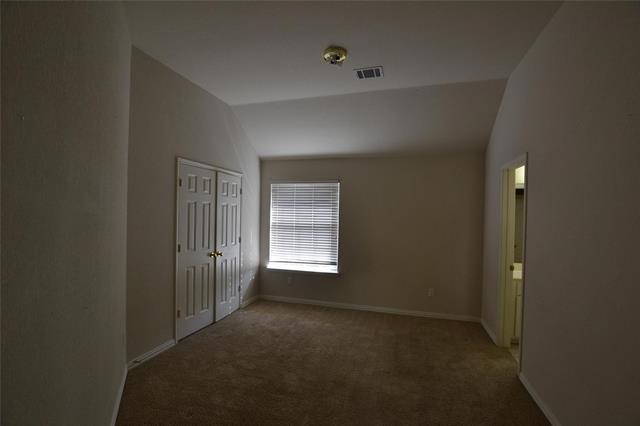 Building Photo - 3029 Golden Gate Dr