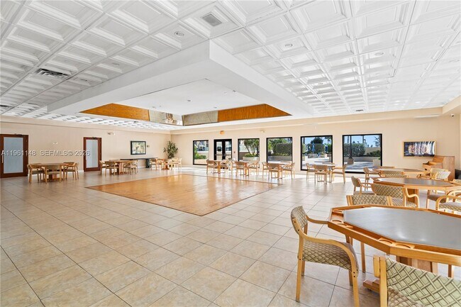 Building Photo - 1920 S Ocean Dr