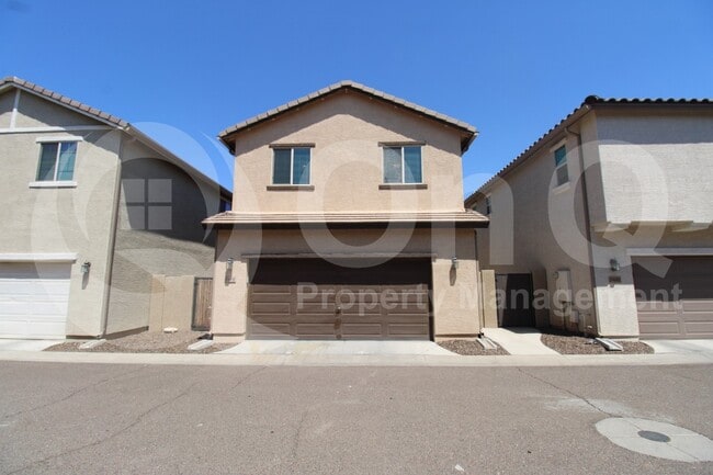 Building Photo - 2614 N 73rd Dr