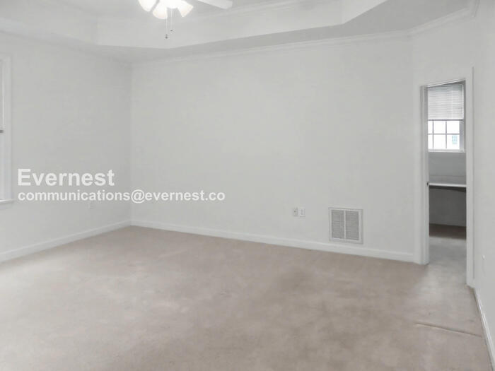 Building Photo - 108 Glasgow