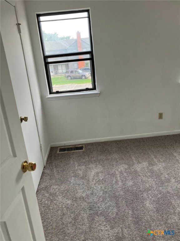 Building Photo - 3413 Victoria Cir