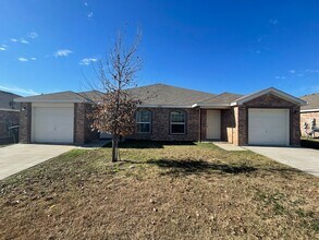 Building Photo - 4707 Waterproof Dr