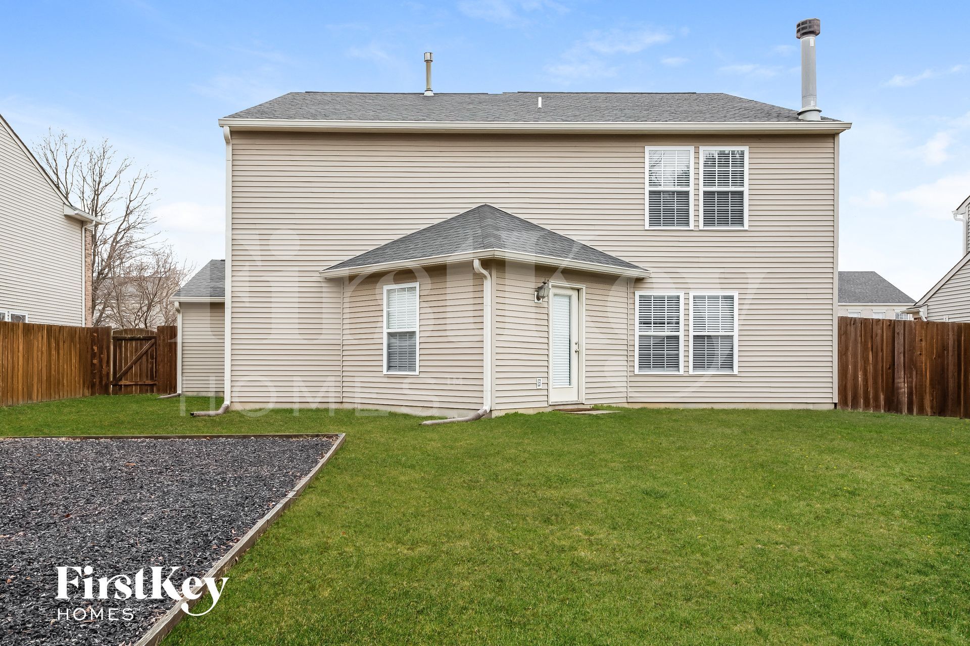 Building Photo - 13796 Meadow Lake Dr