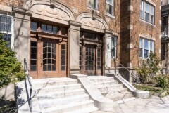 Building Photo - 2019 Commonwealth Ave