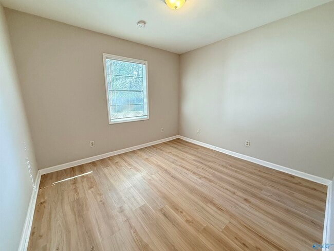 Building Photo - 14011 Mariellen Rd SW