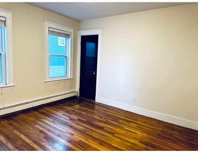 Building Photo - 41-43 Boylston St