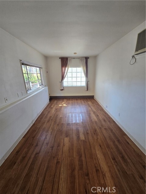 Building Photo - 1210 Tyler St