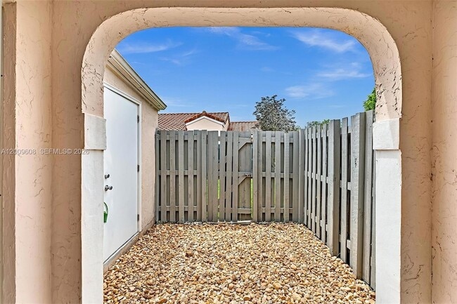 Building Photo - 1439 Springside Dr