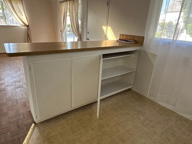 Building Photo - 1230 Devon Ln