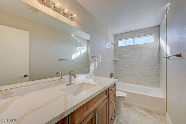 Building Photo - 170 Mirador St