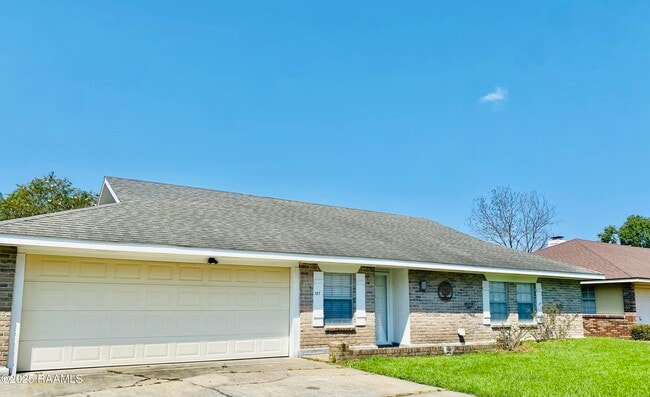 Primary Photo - 107 St Nicholas Dr