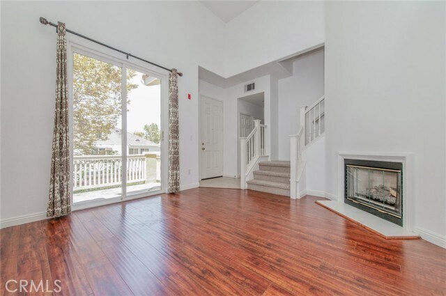 Building Photo - 216 Timberwood