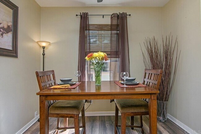Building Photo - Spacious 2 Bedroom + Office/Den Townhome in Beautiful San Marcos, CA