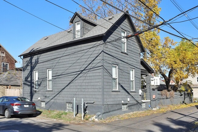 Primary Photo - 476 Zimpfer St